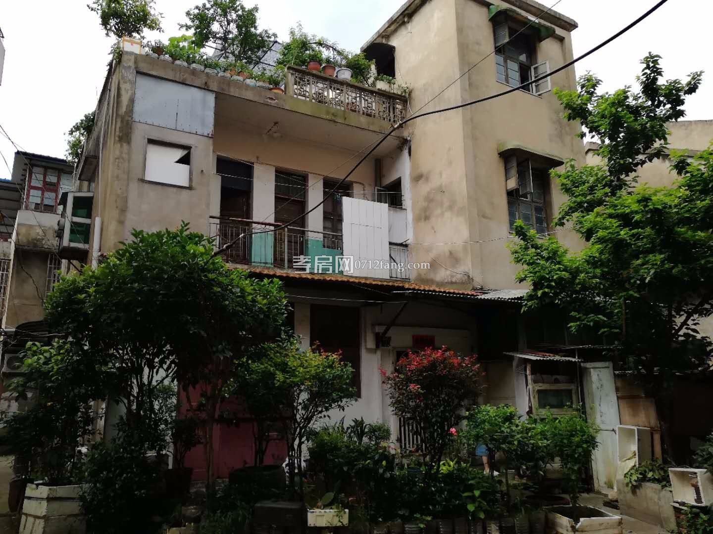 2層 棟帶小院私房，地處北門口大天橋200米處商業(yè) 地段