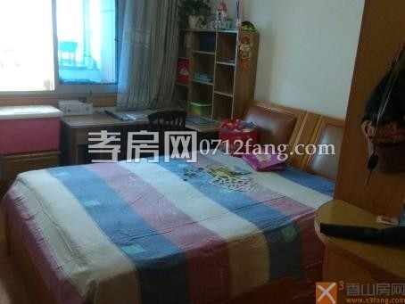 D941东苑小区一期3/2/1中装7/8两证满二112.7平米49.8万