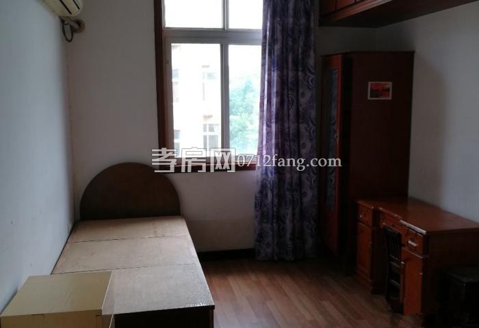 F27濱湖天地菊苑四室二廳二衛(wèi)戶型通透毛坯139平米