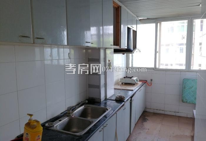 F27濱湖天地菊苑四室二廳二衛(wèi)戶型通透毛坯139平米