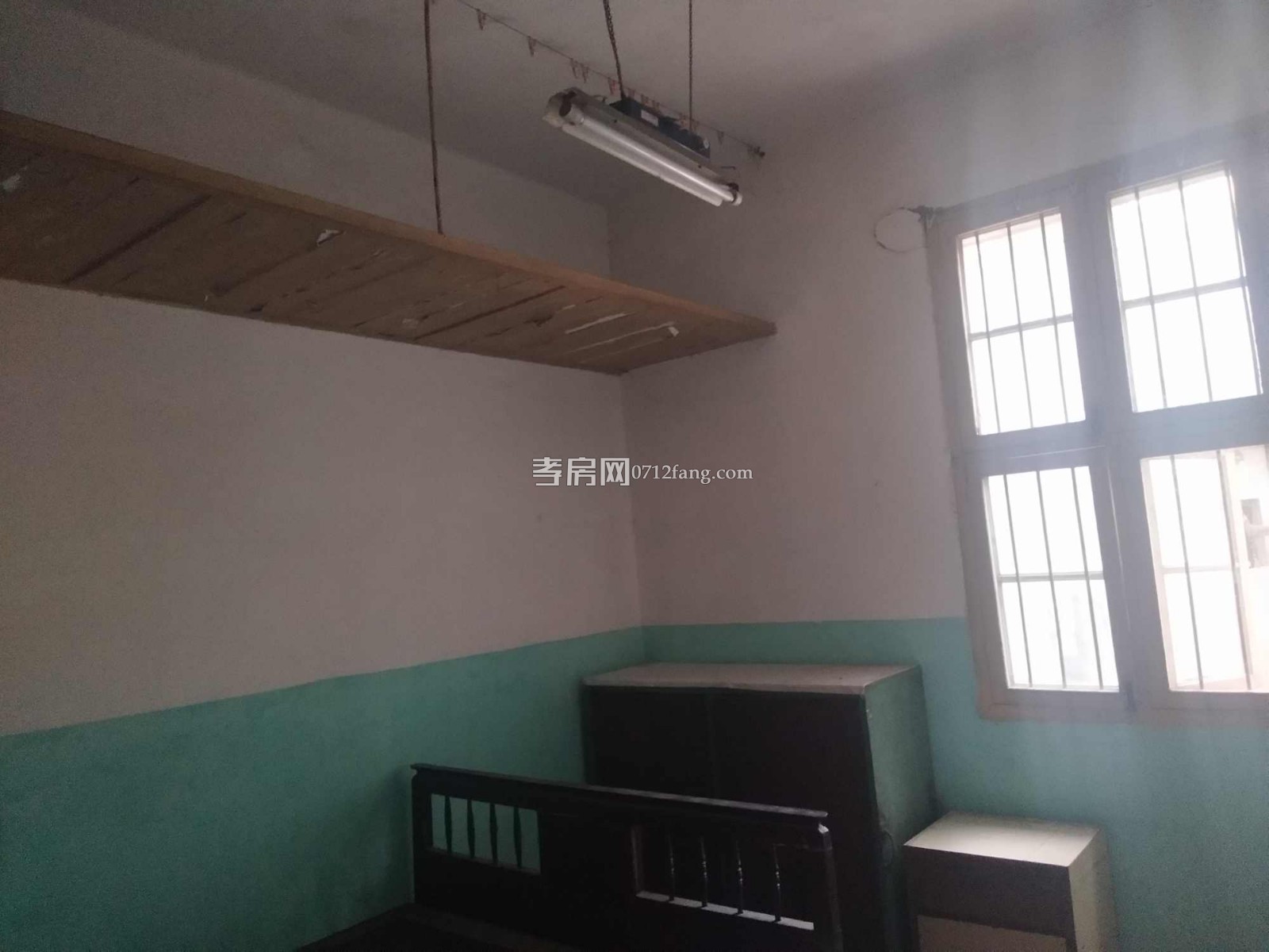 A3415文化路 對(duì)面國(guó)稅局單位房二室二廳一衛(wèi)做的新隔熱防水