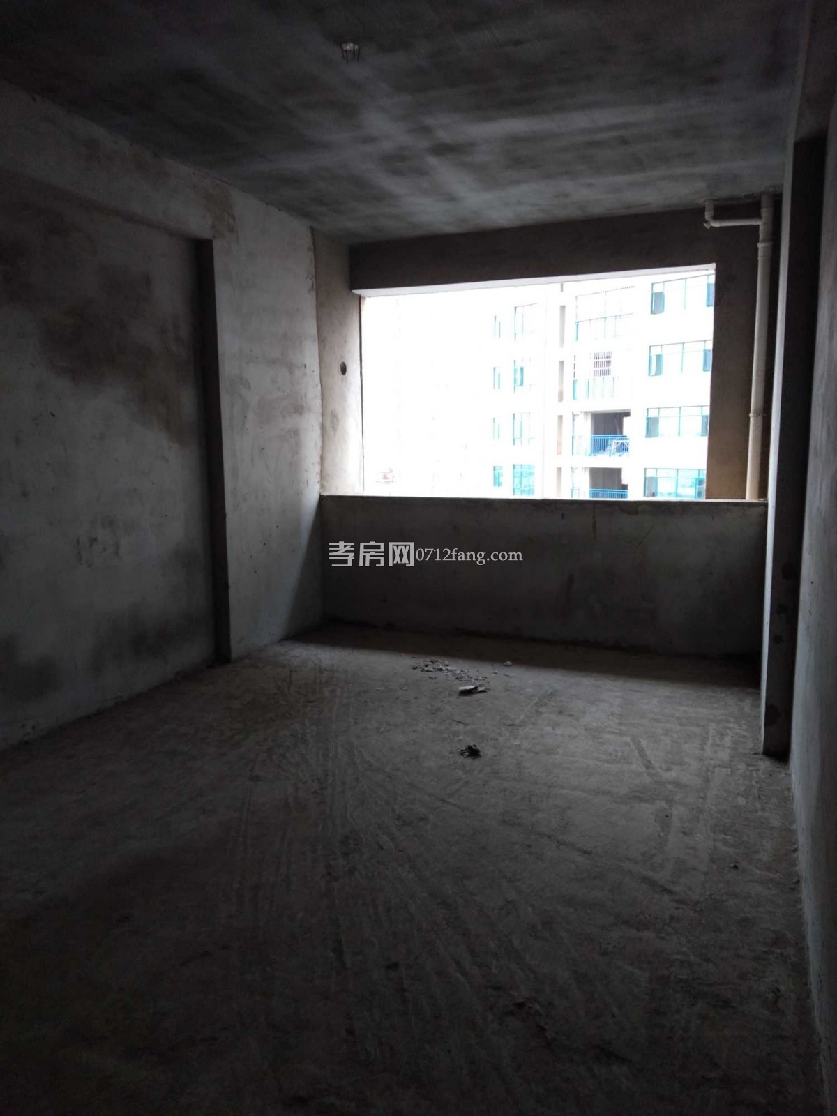 D874金東華府3/2/2毛坯6/31不動(dòng)產(chǎn)權(quán)證128平米售價(jià)；90萬