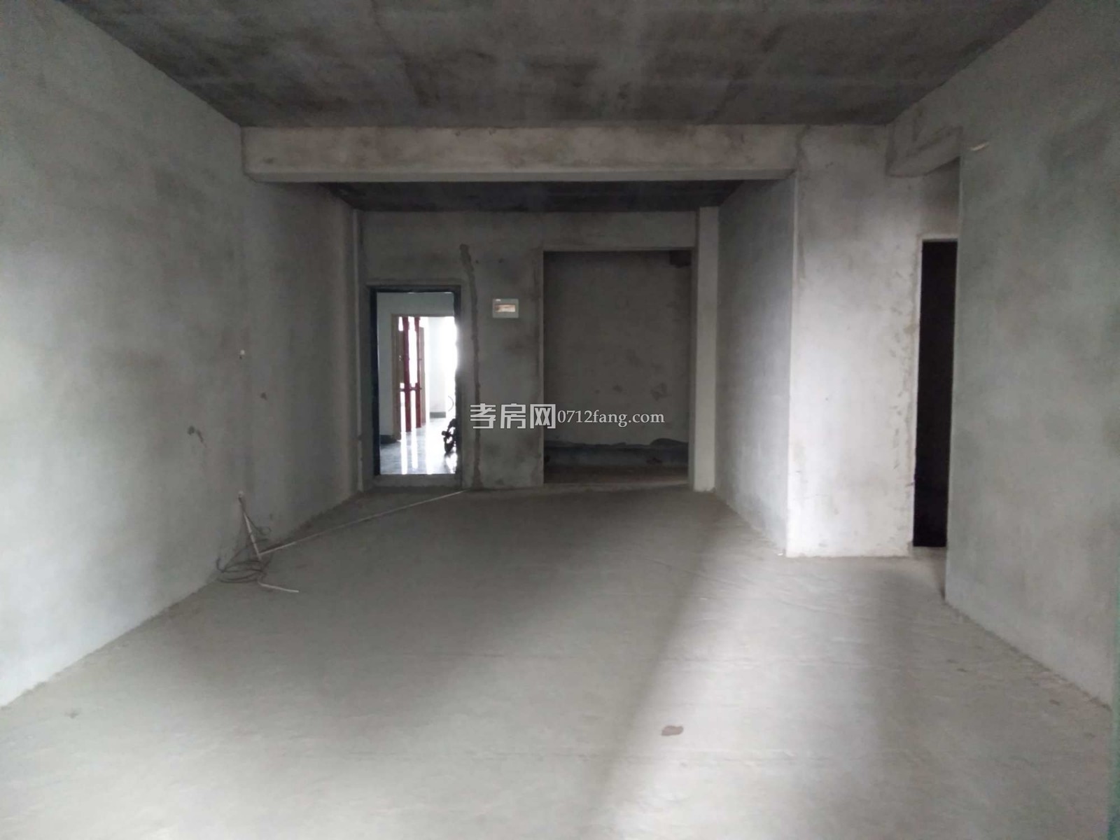 D874金東華府3/2/2毛坯6/31不動(dòng)產(chǎn)權(quán)證128平米售價(jià)；90萬