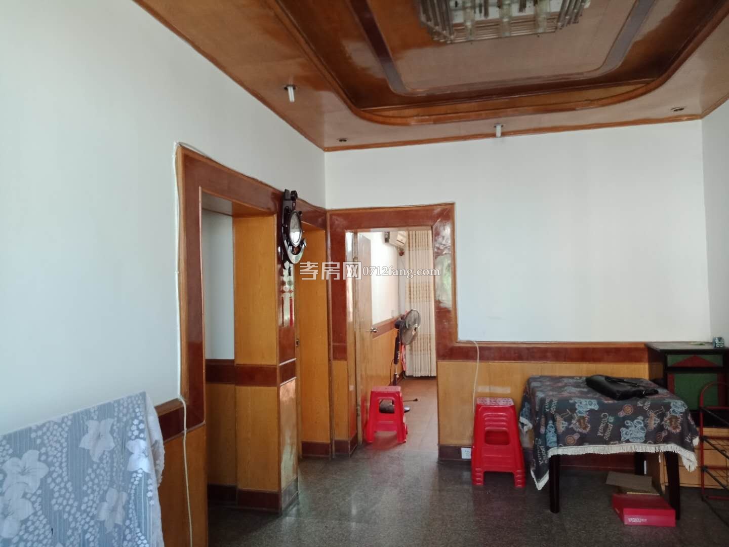 D999长征二路惠民医院5/6简装2/2/1不动产证面积70.78平