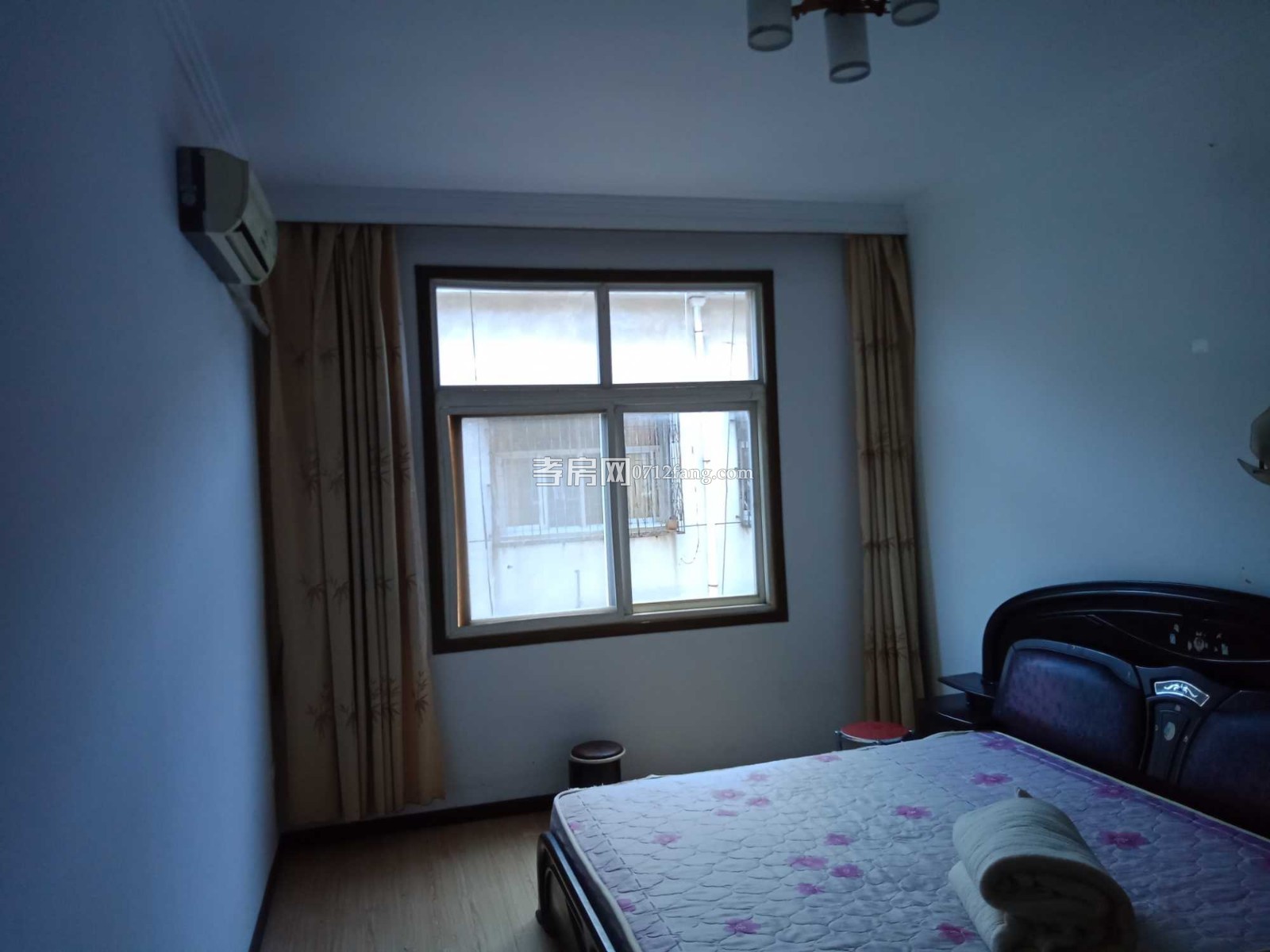 D999长征二路惠民医院5/6简装2/2/1不动产证面积70.78平