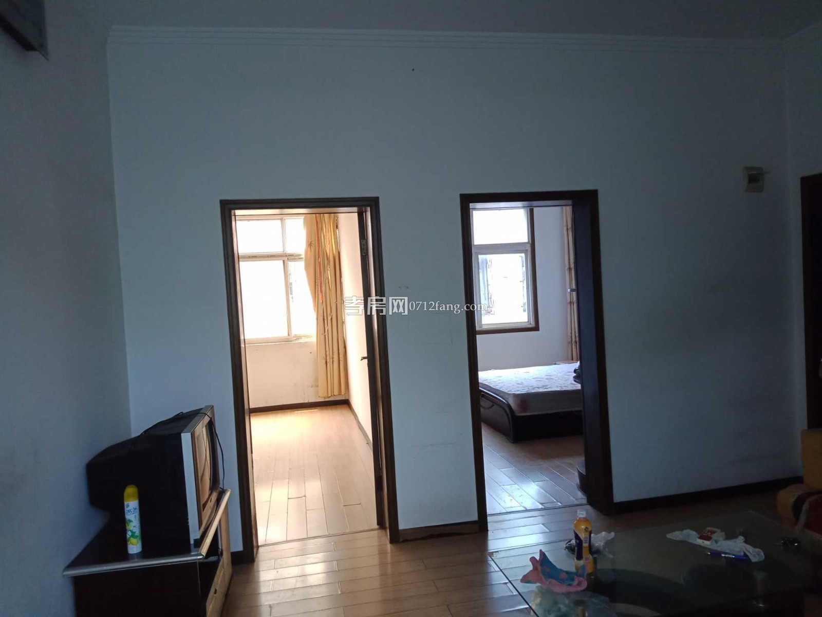 D999长征二路惠民医院5/6简装2/2/1不动产证面积70.78平