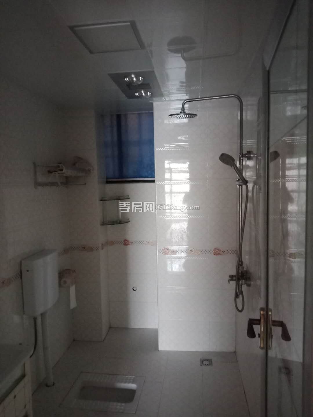 D995乾坤阳光2/2/1简装15/19两证满五面积100.5平米85万