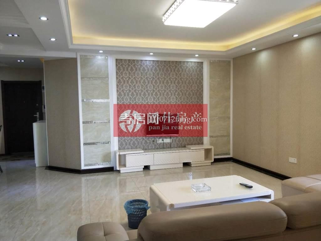 【潘佳房產(chǎn)推薦】【翡翠名都 中層102平米全新精裝75萬】