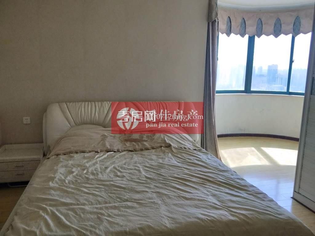 【潘佳房產(chǎn)推薦】【翡翠名都 中層102平米全新精裝75萬】