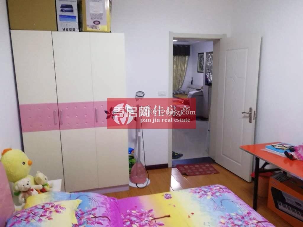 【潘佳房產(chǎn)推薦】【理絲小區(qū)4樓96.64平精裝南北通透光線很好40萬】