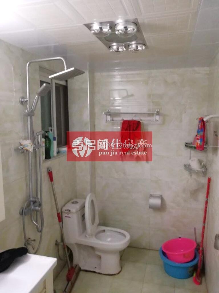 【潘佳房產(chǎn)推薦】【理絲小區(qū)4樓96.64平精裝南北通透光線很好40萬】