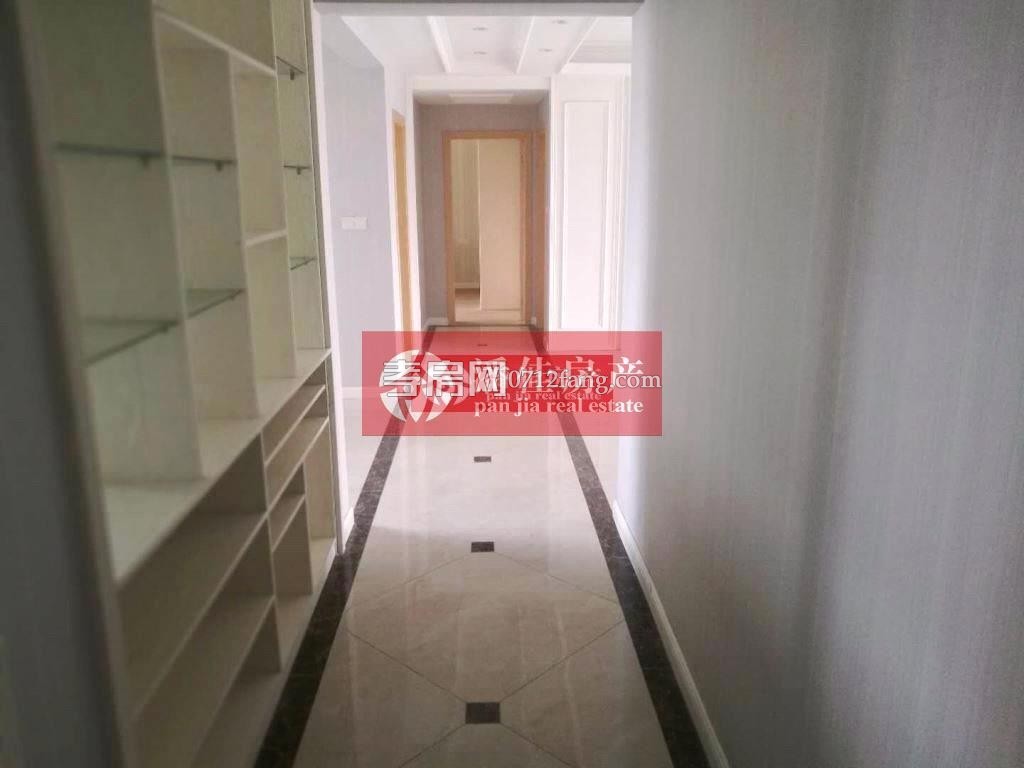 【潘佳房產(chǎn)推薦】【交通東路4樓141平米通透大戶型精裝擰包入住58萬】
