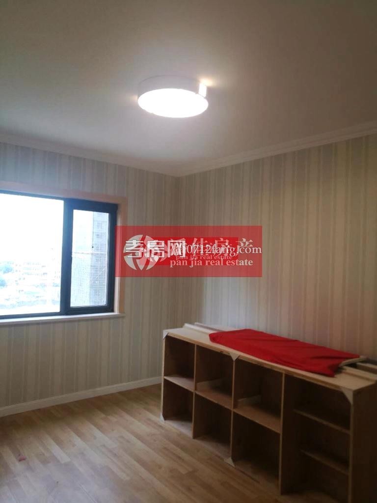 【潘佳房產(chǎn)推薦】【交通東路4樓141平米通透大戶型精裝擰包入住58萬】