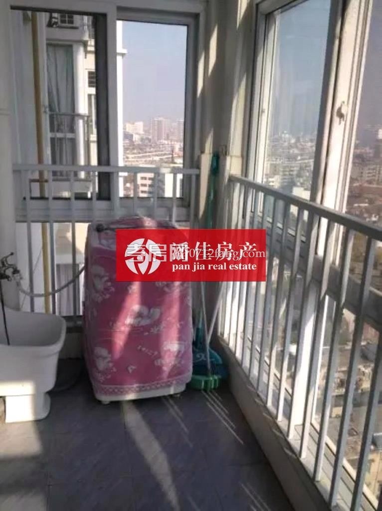 【潘佳房產(chǎn)推薦】銅鑼灣經(jīng)典小戶型76平精裝2室2廳49萬(wàn)