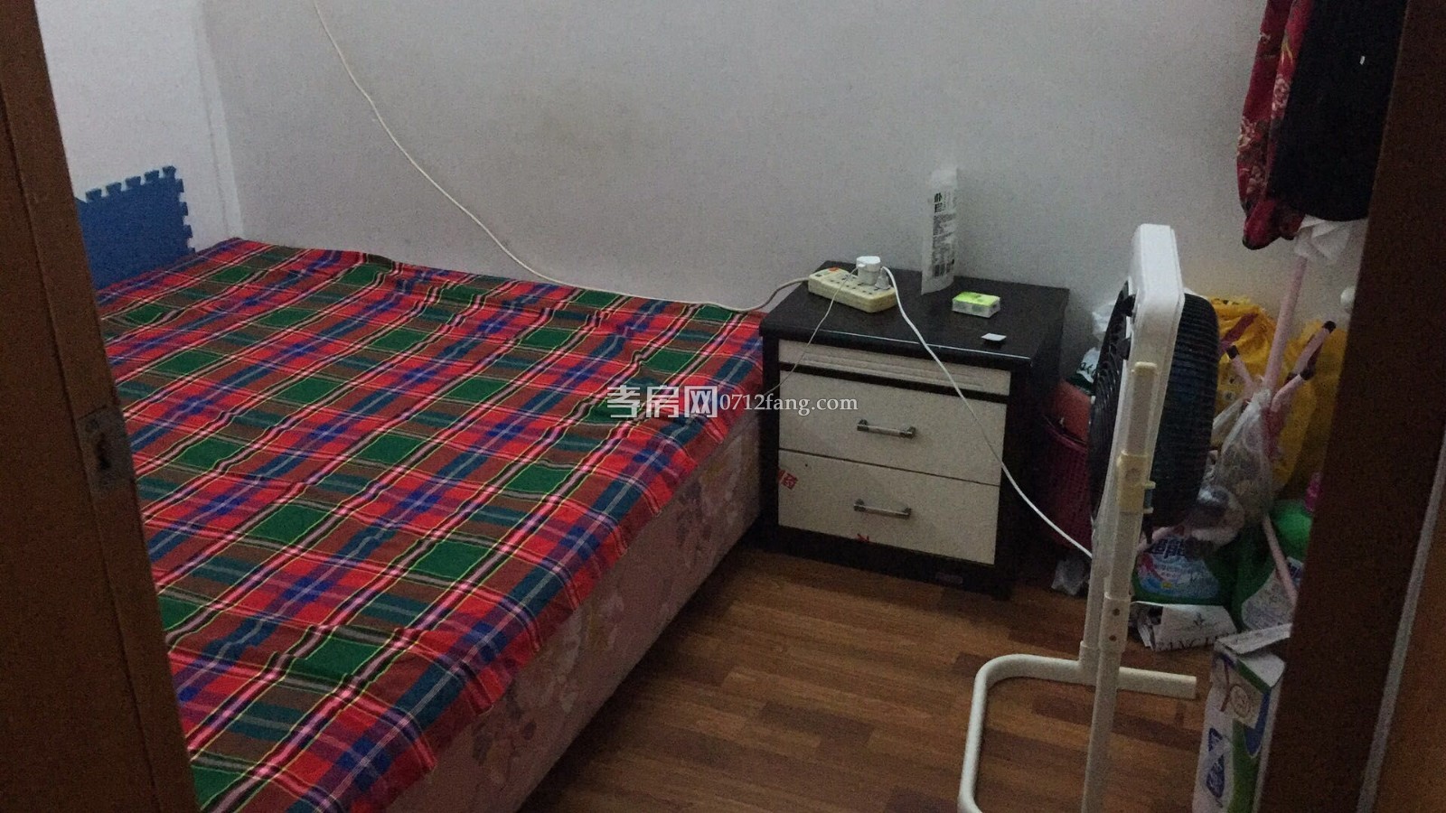 D1059香澳路步行街7/7精裝3/2/1兩證滿二拎包入住面積84.74平急售