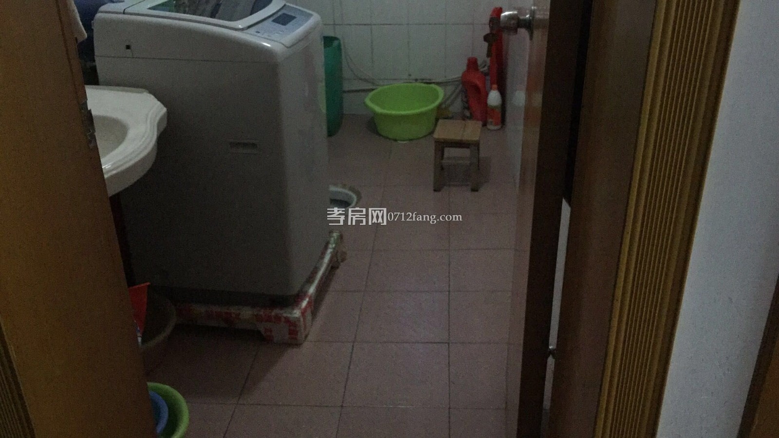 D1059香澳路步行街7/7精裝3/2/1兩證滿二拎包入住面積84.74平急售