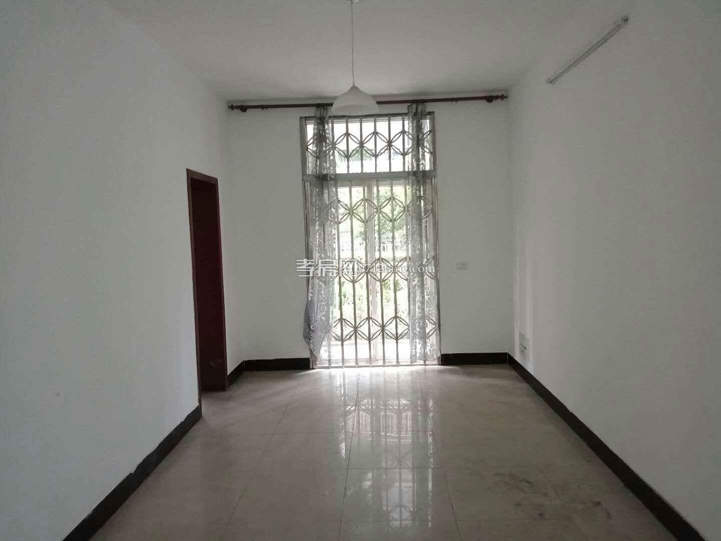 A3570建設(shè)路軍轉(zhuǎn)小區(qū)3/2/13/7簡裝兩證滿五面積95平售價(jià)45萬