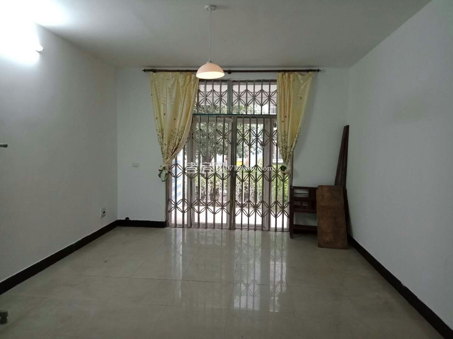 A3570建設(shè)路軍轉(zhuǎn)小區(qū)3/2/13/7簡裝兩證滿五面積95平售價(jià)45萬