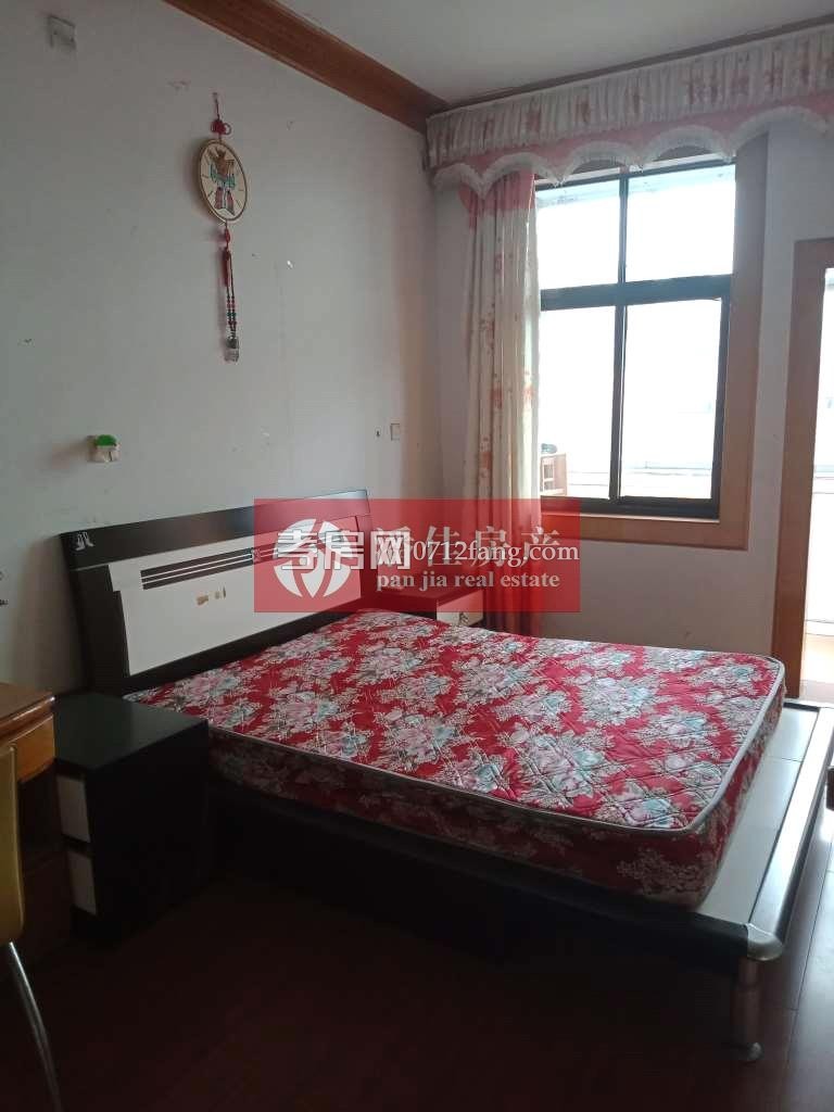 【紅峰苑好房68㎡25萬急售！】