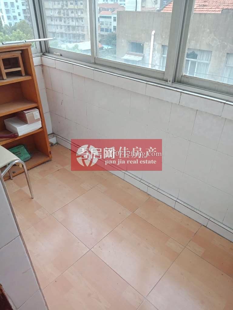 【紅峰苑好房68㎡25萬急售！】