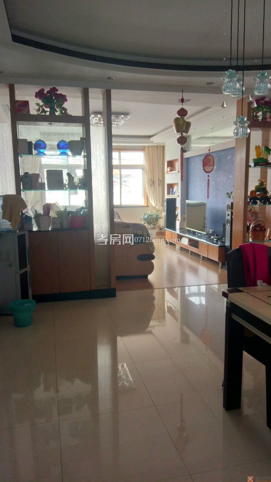 熊咀小區(qū)精裝3/2/2拎包入住面積；164.07平米售價(jià)；76萬急售