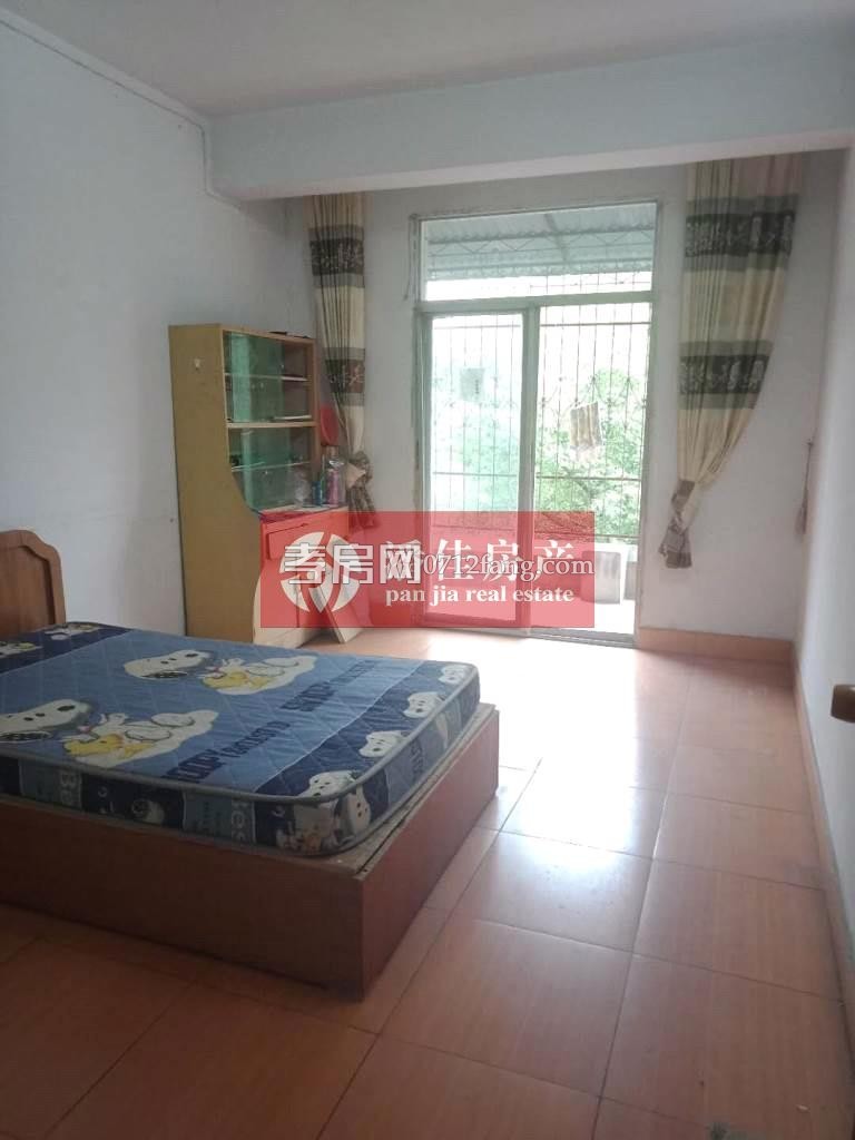 【潘佳房產(chǎn)推薦】【滿五 蔚藍(lán)新都129.64平米精裝南北通透】