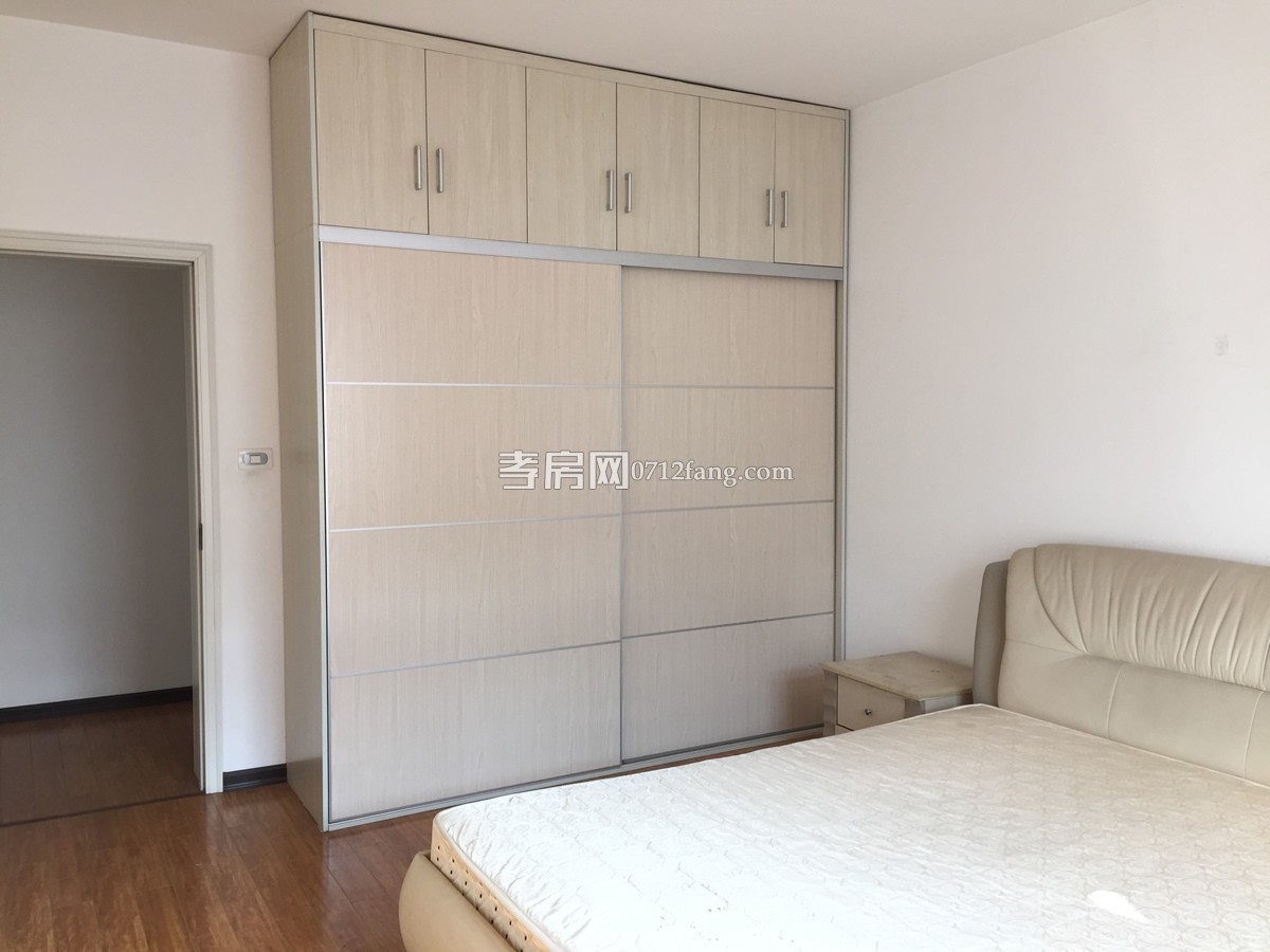 西湖明珠精裝好房出租，家電齊全，拎包入住