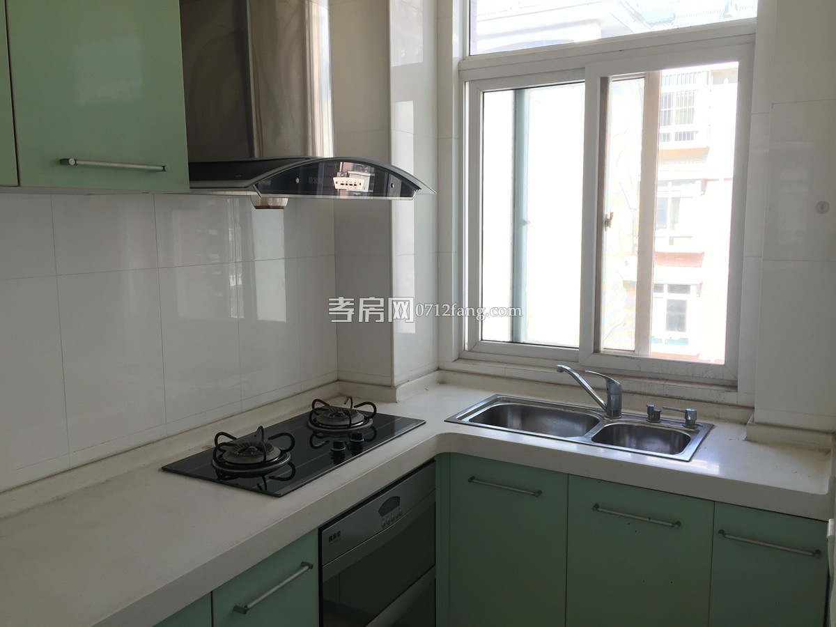 西湖明珠精裝好房出租，家電齊全，拎包入住