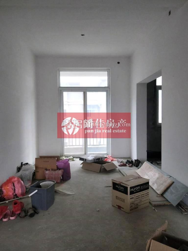 【潘佳房產(chǎn)推薦】帶4個(gè)大露臺(tái) 乾坤陽光 6+1經(jīng)典頂樓復(fù)式 毛坯 105萬