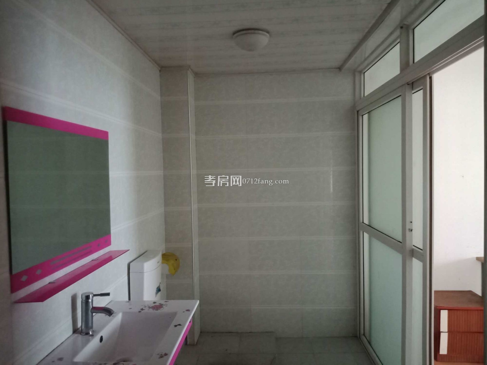 A3590宇济城中城3/2/1简装3/6两证满五面积126平售价55万