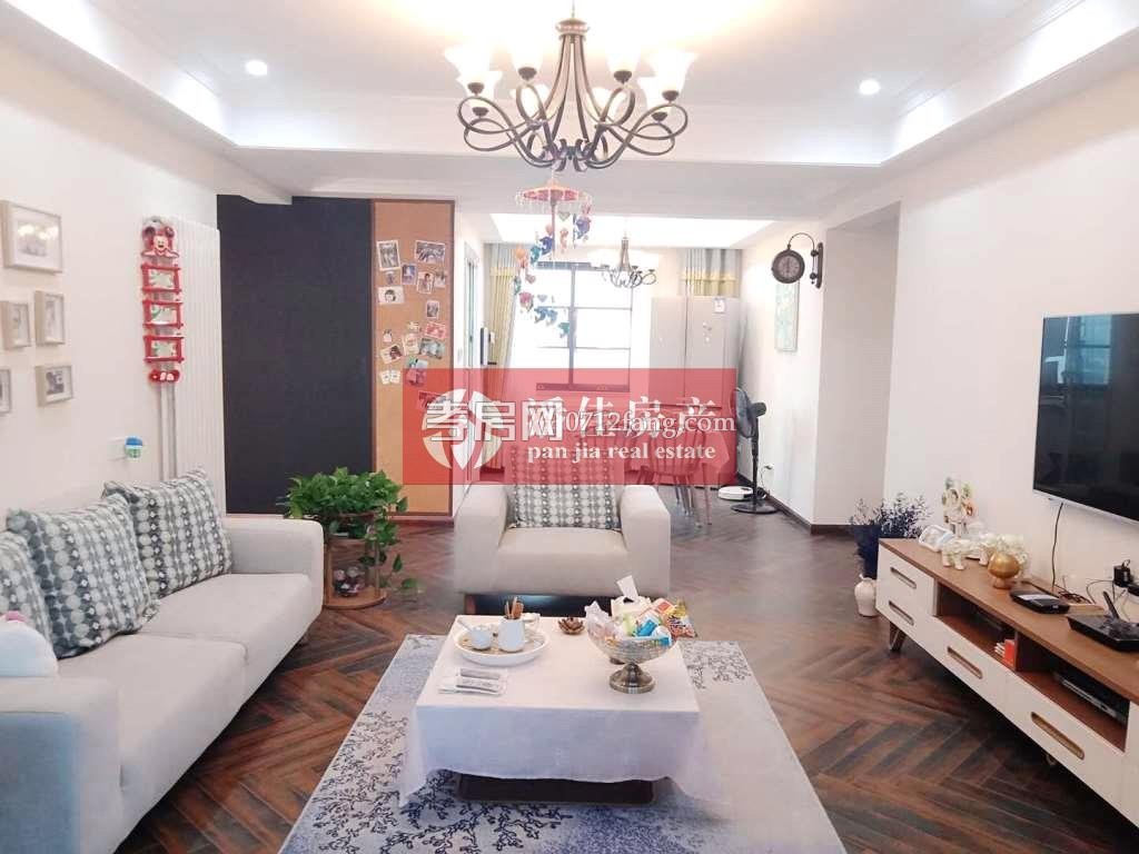 【滿二！溫哥華136平+贈送80平+百米露臺+15萬車位】