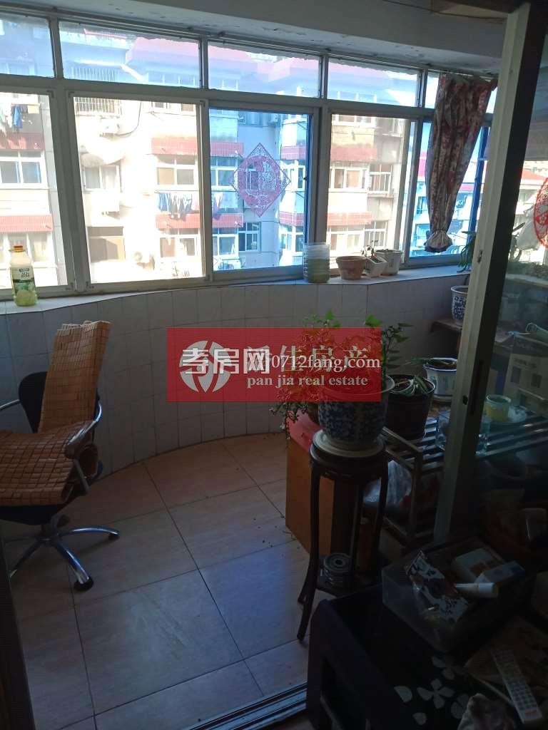 【東苑小區(qū)好房83㎡41萬急售?。。　? src=