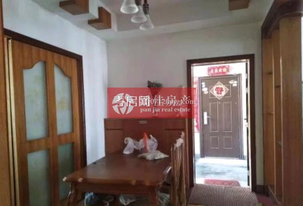 【北京路東苑小區(qū)4樓49.5萬(wàn)急售！送儲(chǔ)藏室！】