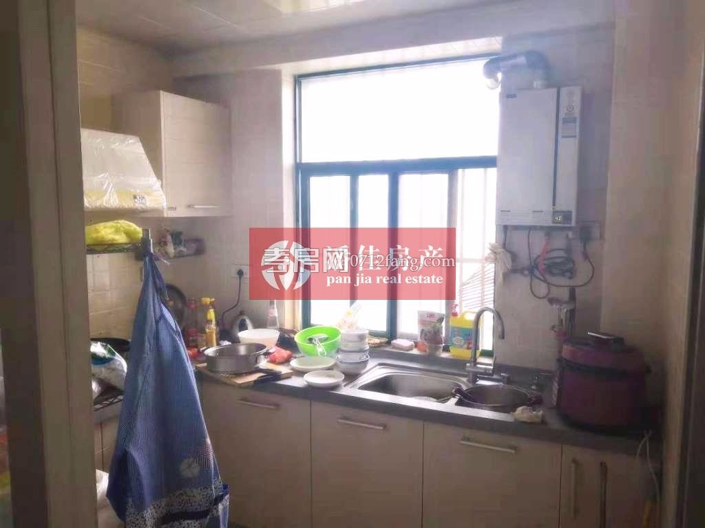 【民邦熙公館】滿5維一！民邦熙公館137平中層3室2廳中裝拎包入??！