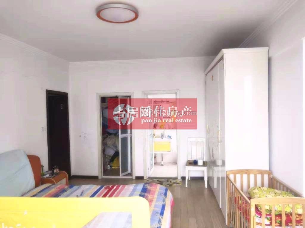 【民邦熙公館】滿5維一！民邦熙公館137平中層3室2廳中裝拎包入??！