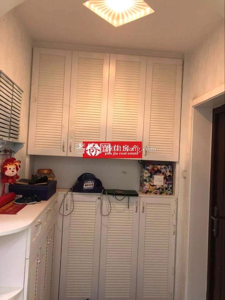 【潘佳房產(chǎn)推薦】【槐蔭大道大潤(rùn)發(fā)超市對(duì)面槐蔭閣4樓110平米三房40萬(wàn)】