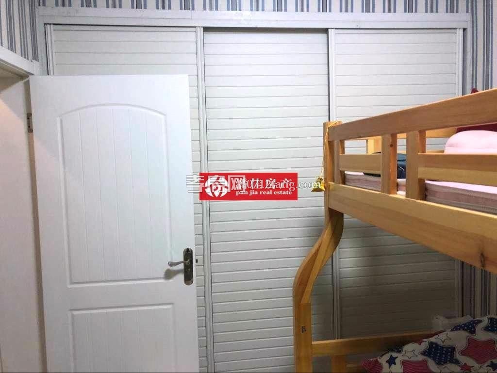 【潘佳房產(chǎn)推薦】【槐蔭大道大潤(rùn)發(fā)超市對(duì)面槐蔭閣4樓110平米三房40萬(wàn)】