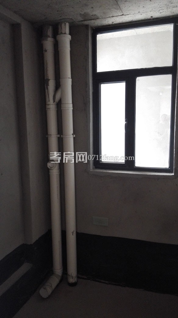 南大 香港城二期16樓2室2廳1衛(wèi)有證50萬毛坯住宅