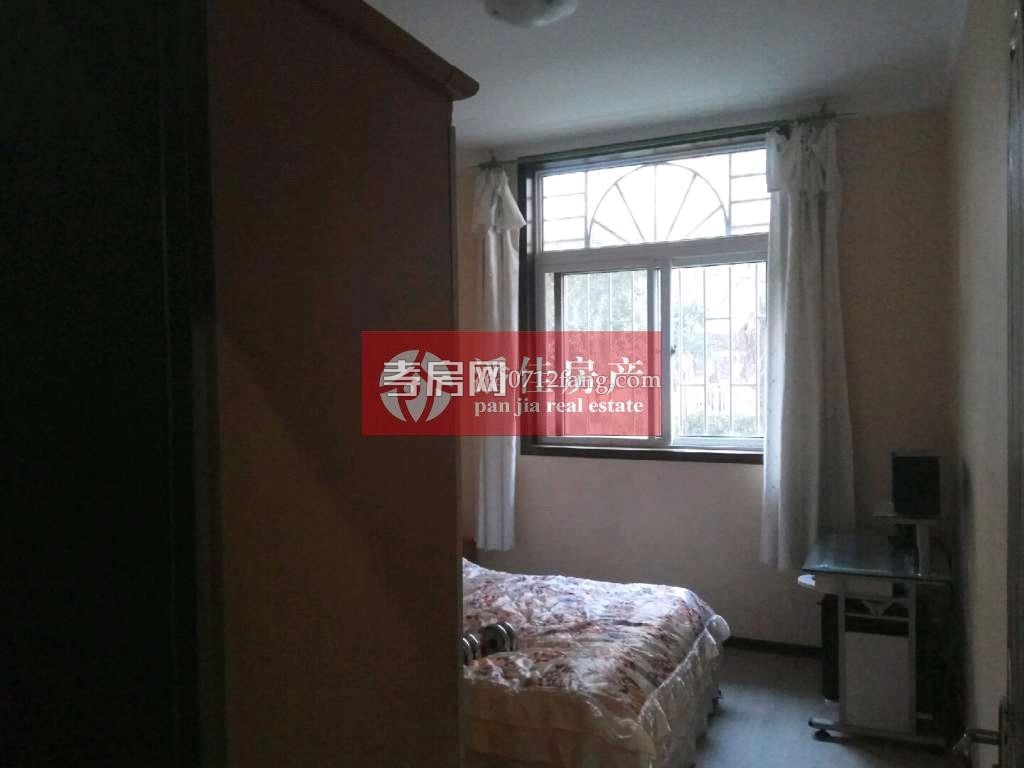 【潘佳房產(chǎn)推薦】【百佳豪庭小高層大戶型134平米高層南北通透精裝98萬】