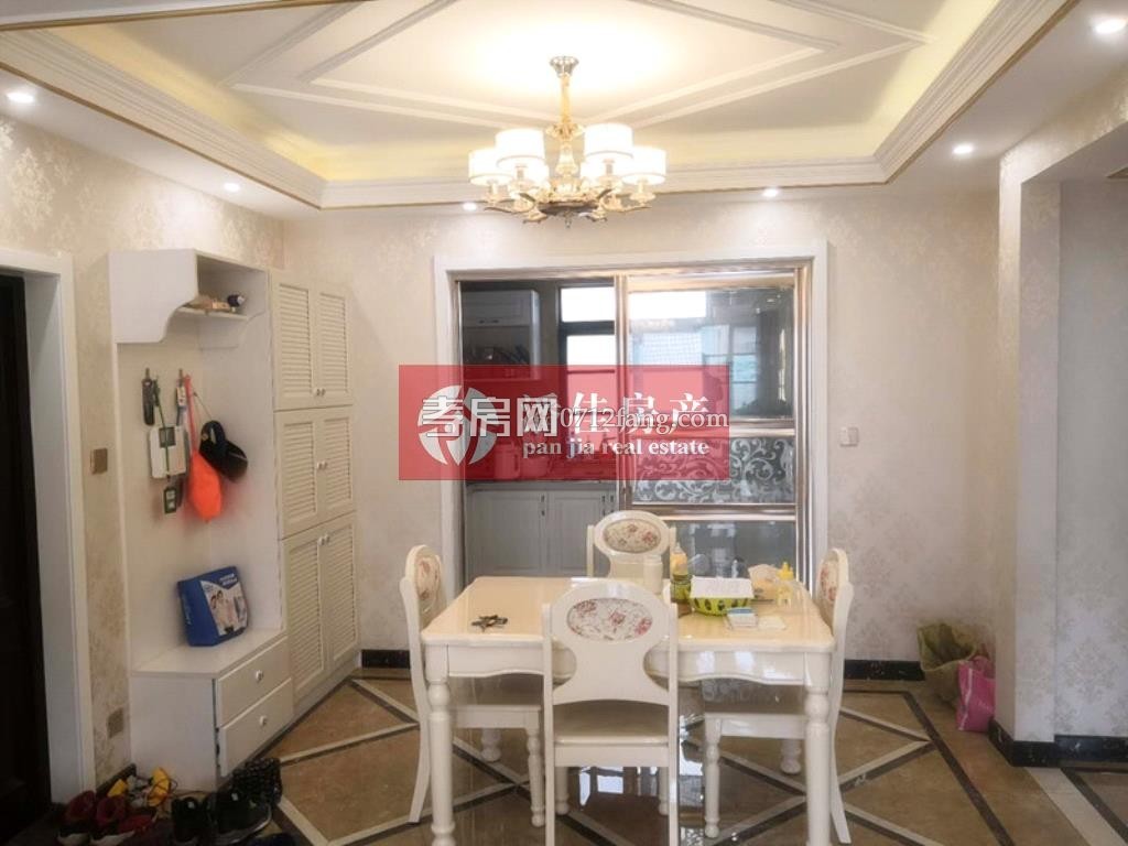 【潘佳房產(chǎn)推薦】【抄 ！中建國際119平中層3室2廳2衛(wèi)精裝94萬】