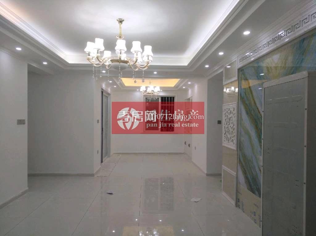 【潘佳房產(chǎn)推薦】【滿五 蔚藍(lán)新都129.64平米精裝南北通透】