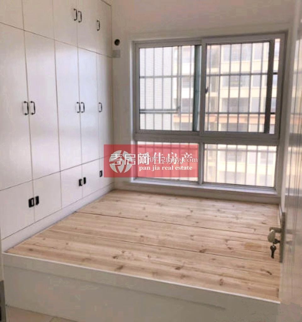 【潘佳房產(chǎn)推薦】【滿五 蔚藍(lán)新都129.64平米精裝南北通透】