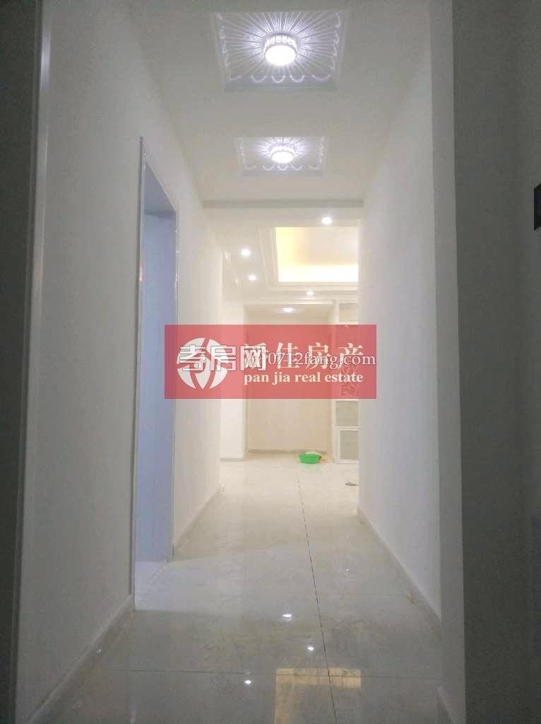 【潘佳房產(chǎn)推薦】【滿五 蔚藍(lán)新都129.64平米精裝南北通透】