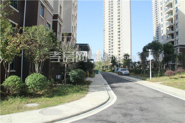 2018102616030396308sldkf8.jpg 小區(qū)1(1).jpg