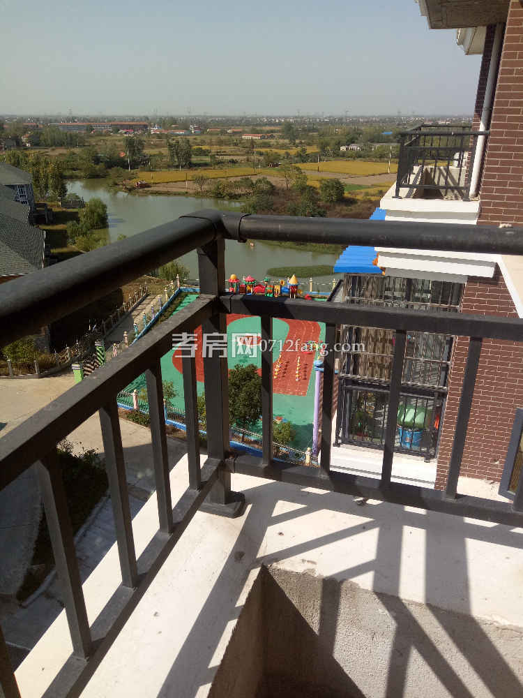 花園洋房，環(huán)湖而居，一生奢藏?。?！