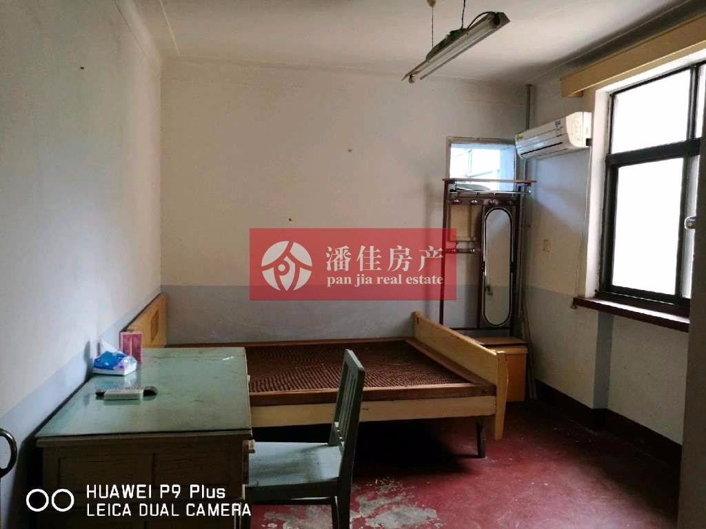 【萬(wàn)山小區(qū)】過(guò)戶(hù) 繳納契稅！萬(wàn)山小區(qū)好樓層68平送8平儲(chǔ)藏室33萬(wàn)