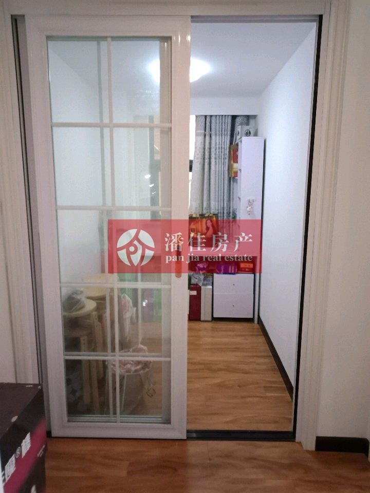 【潘佳房產(chǎn)推薦】【翡翠名都 中層102平米全新精裝75萬】