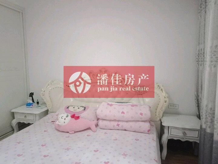 【潘佳房產(chǎn)推薦】【翡翠名都 中層102平米全新精裝75萬】