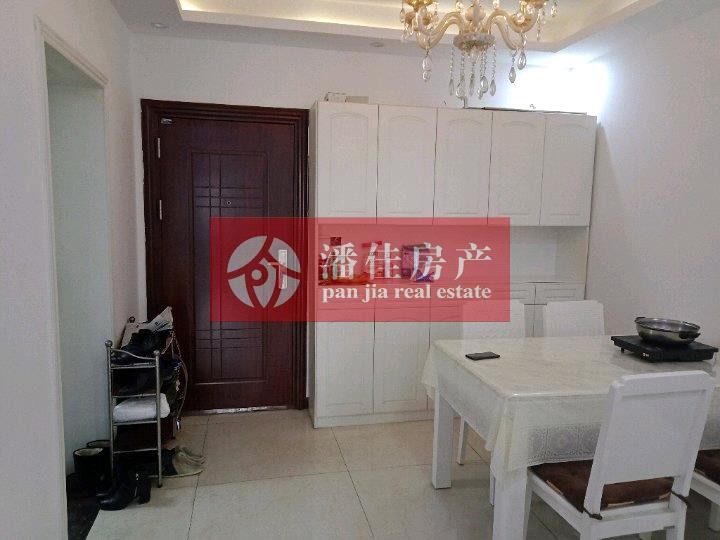 【潘佳房產(chǎn)推薦】【翡翠名都 中層102平米全新精裝75萬】