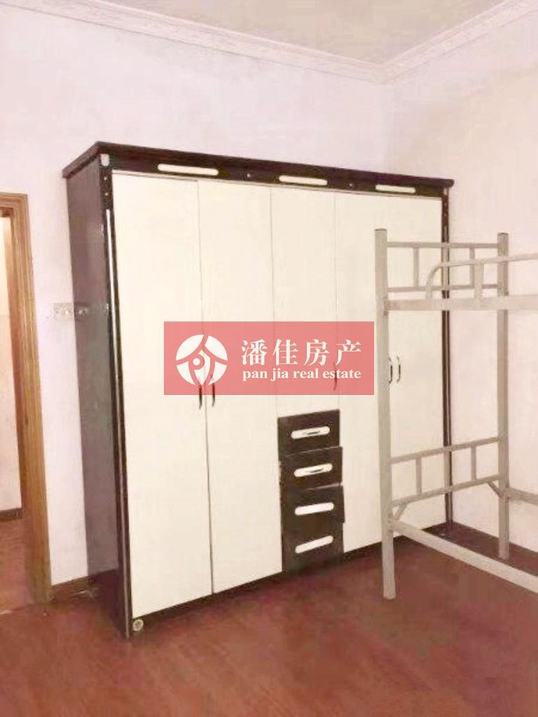 【潘佳房產(chǎn)推薦】【滿二翡翠名都1期137平米中層精裝保持很新帶地暖110萬】